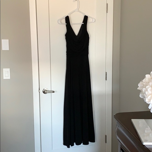 Dress - Picture 1 of 3